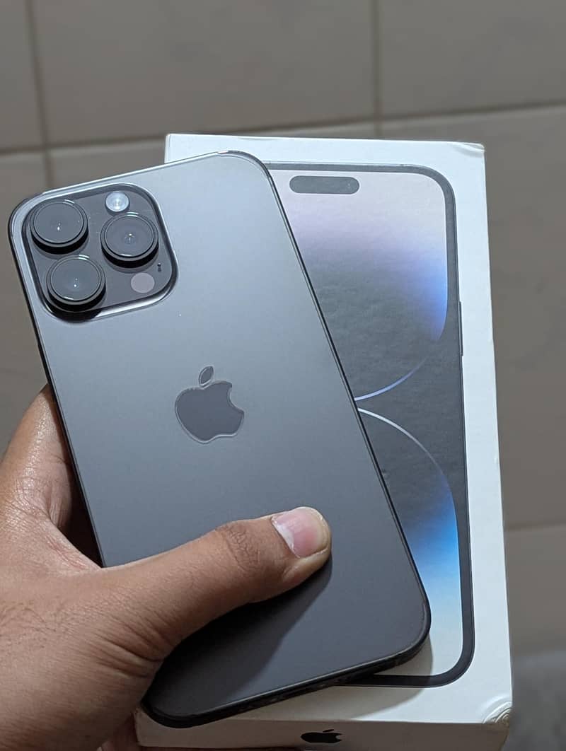 Apple iPhone 14 Pro Max 0