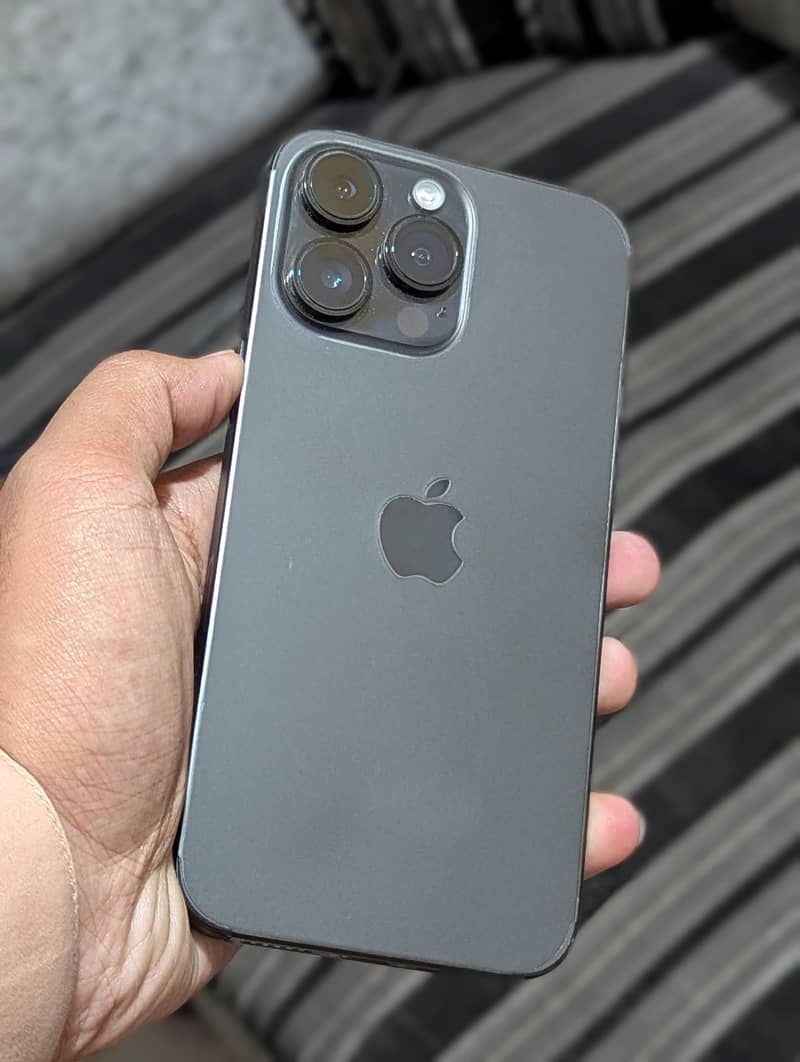 Apple iPhone 14 Pro Max 2