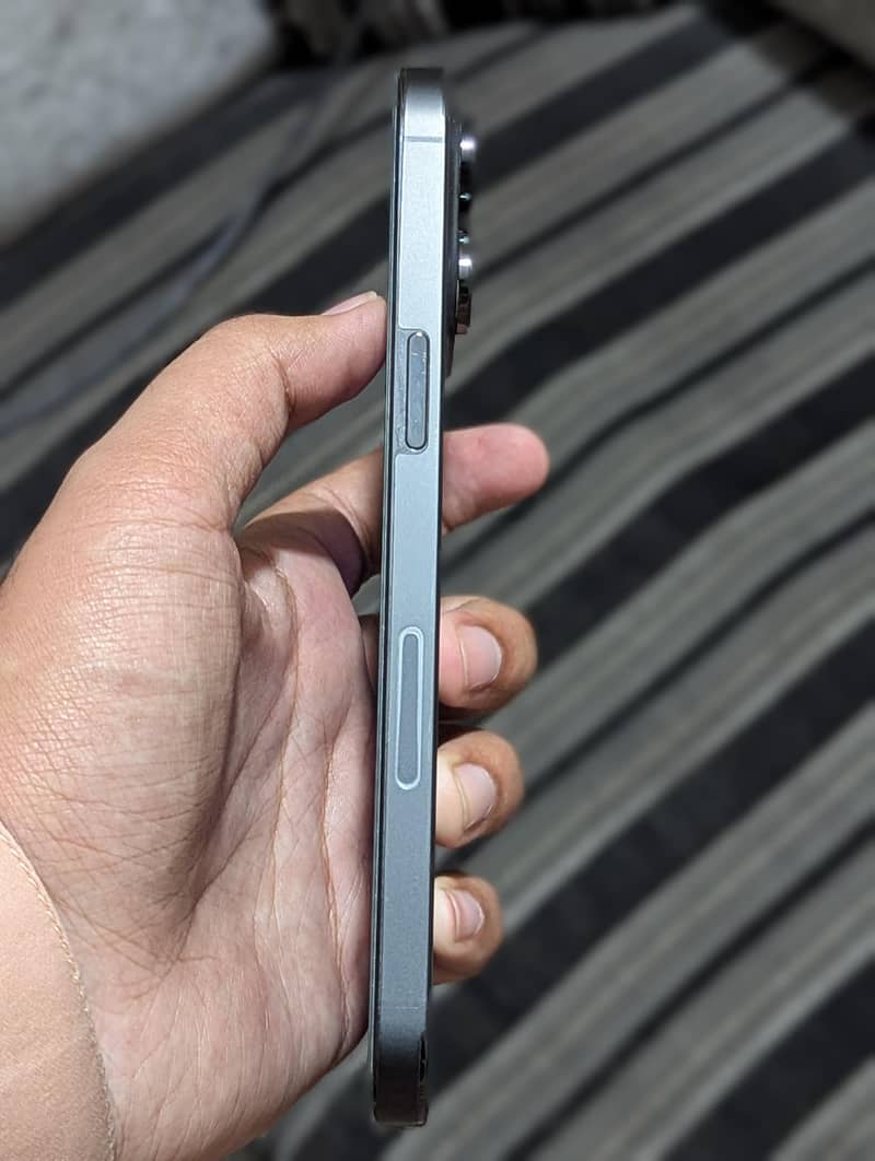 Apple iPhone 14 Pro Max 3