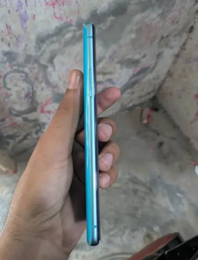One Plus 8T 4
