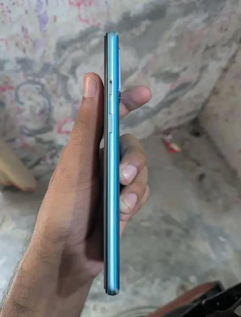 One Plus 8T 6