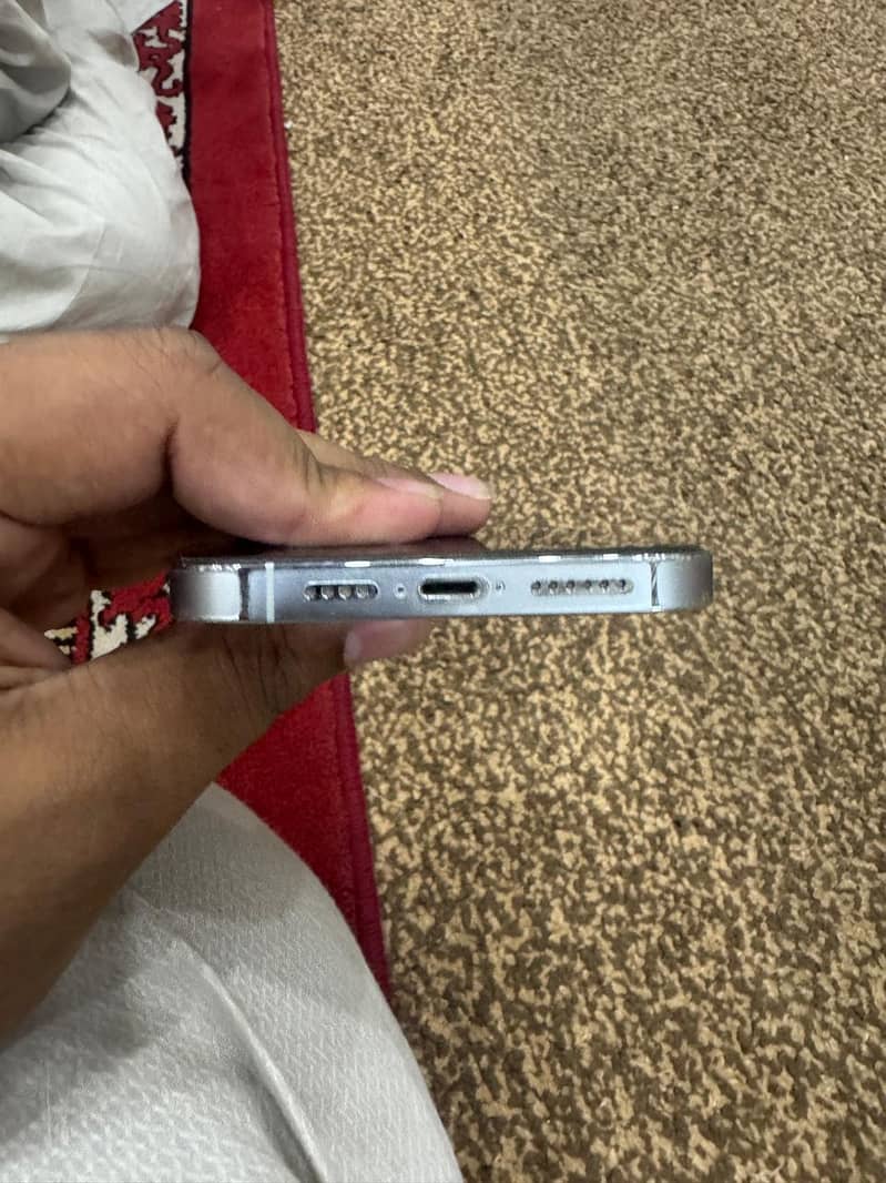 iphone 14 pro max 4