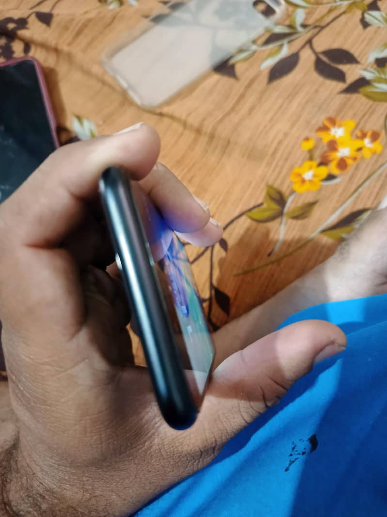 iPhone SE 2020 2