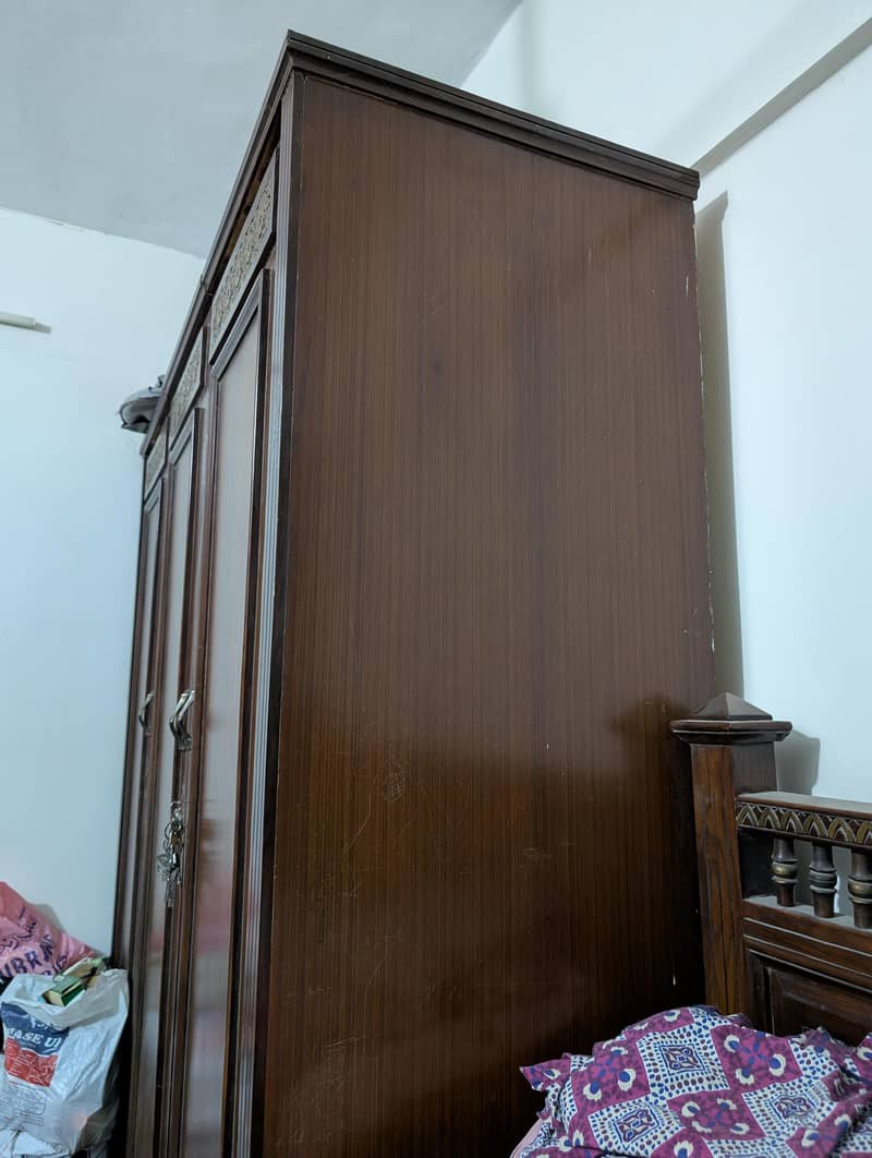 3 door Wardrobe 3