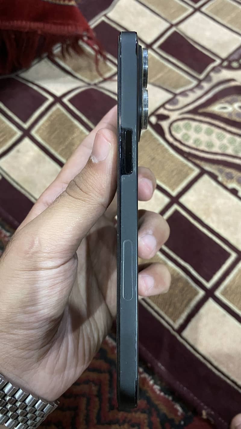 Apple iPhone 14 Pro Max 3