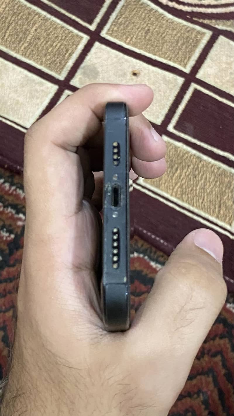 Apple iPhone 14 Pro Max 4
