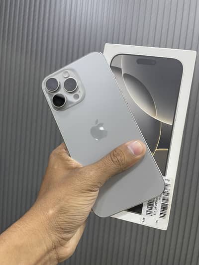 Apple iPhone 16 Pro Max