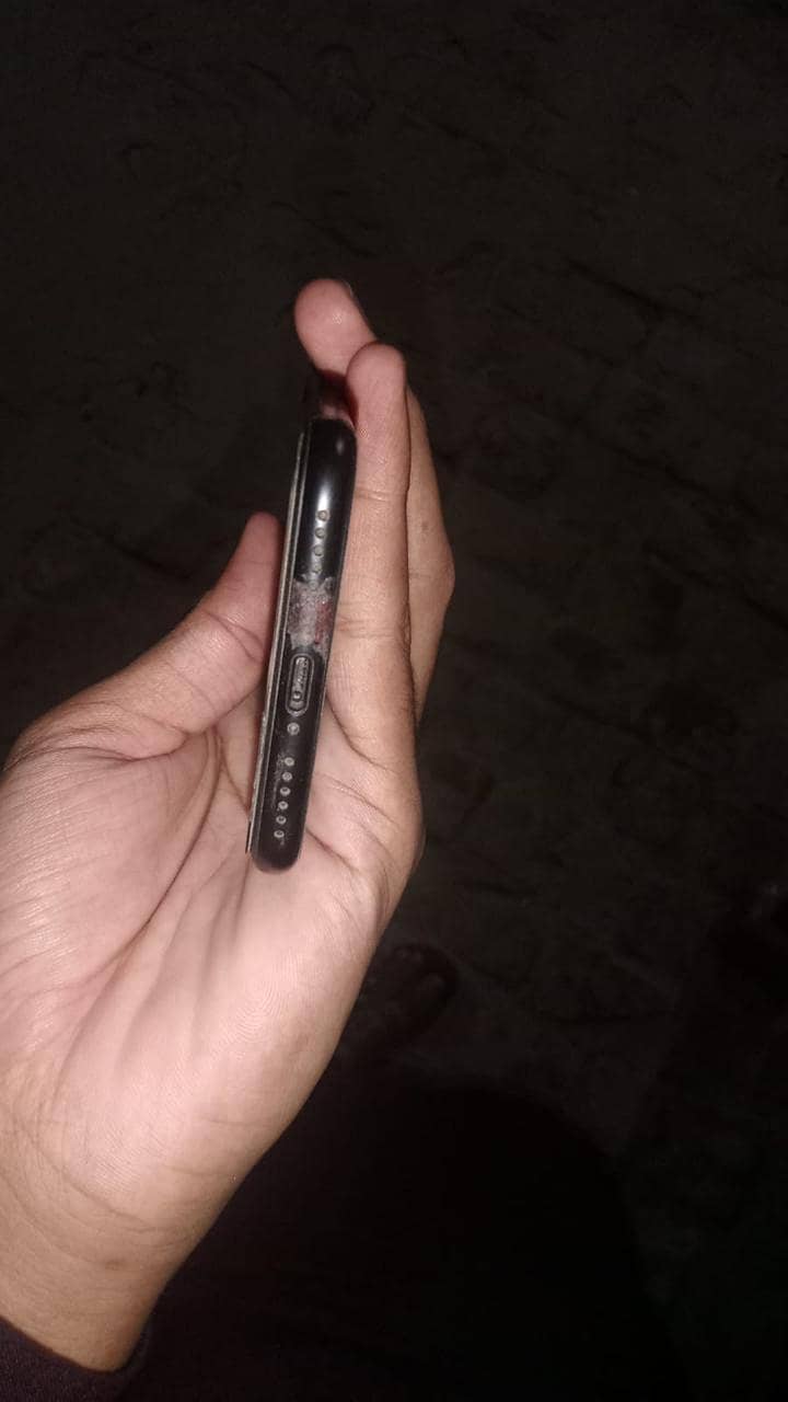 Apple iPhone SE 3