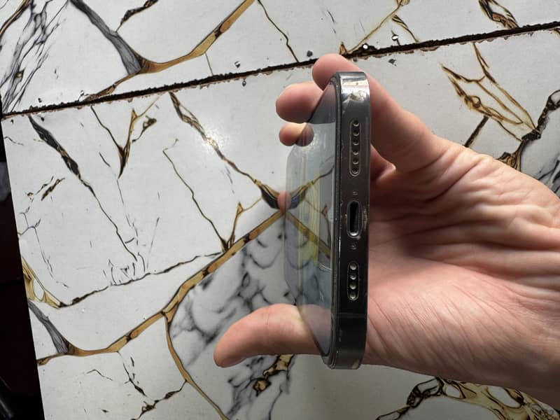 Apple iPhone 12 Pro Max 3