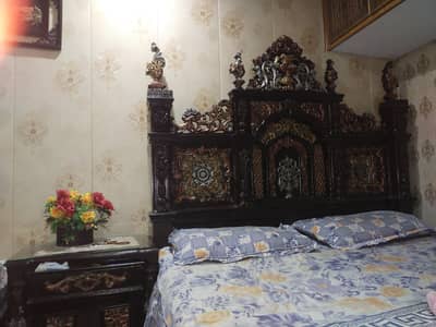 haweli design chinioti bed with side table and dressing