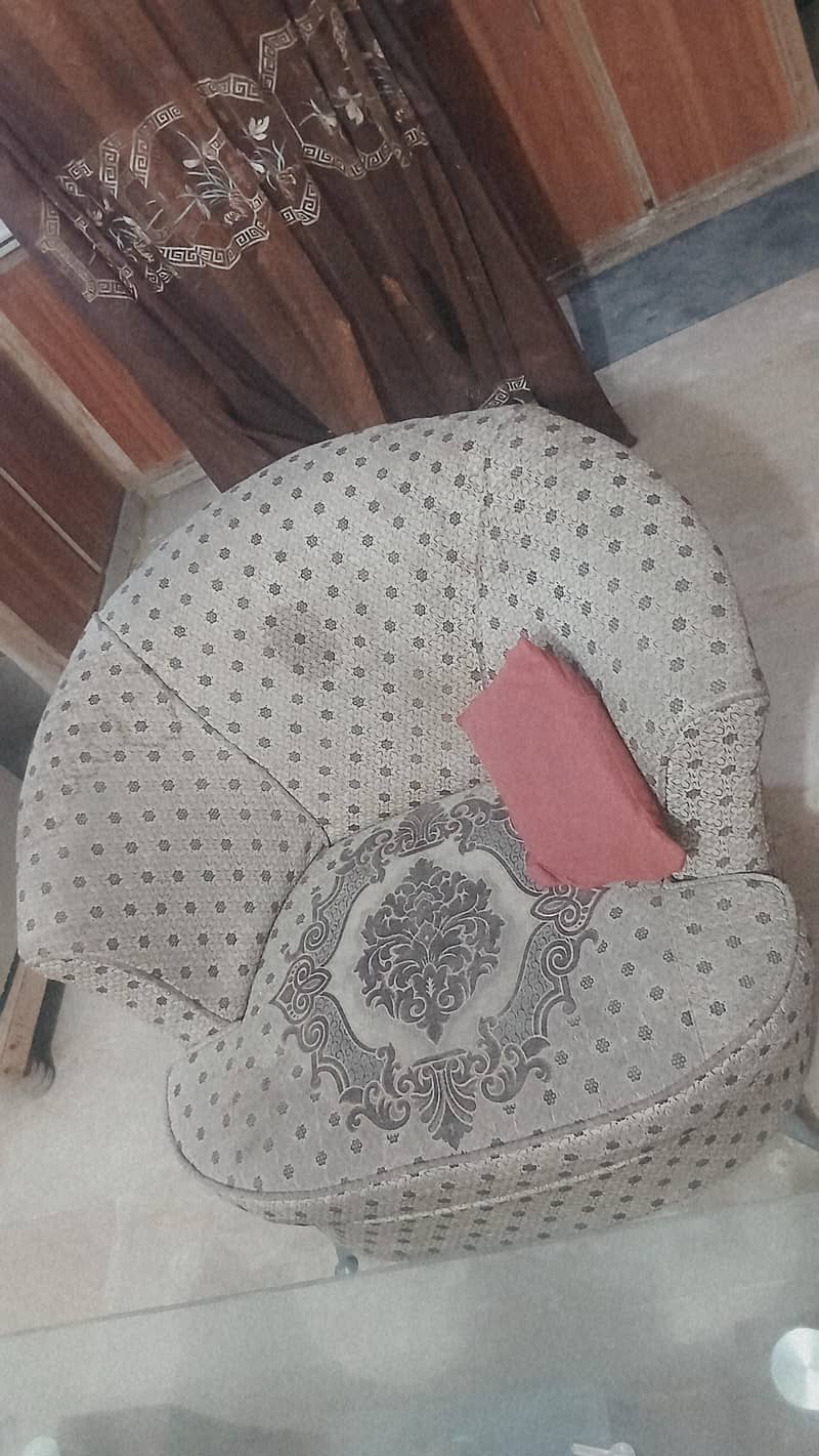 4 seater sofa 2