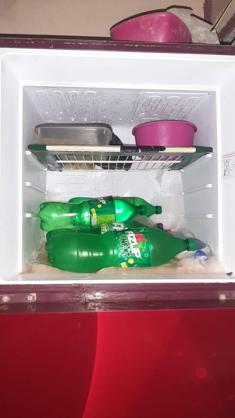Orient Fridge Good Condition 6