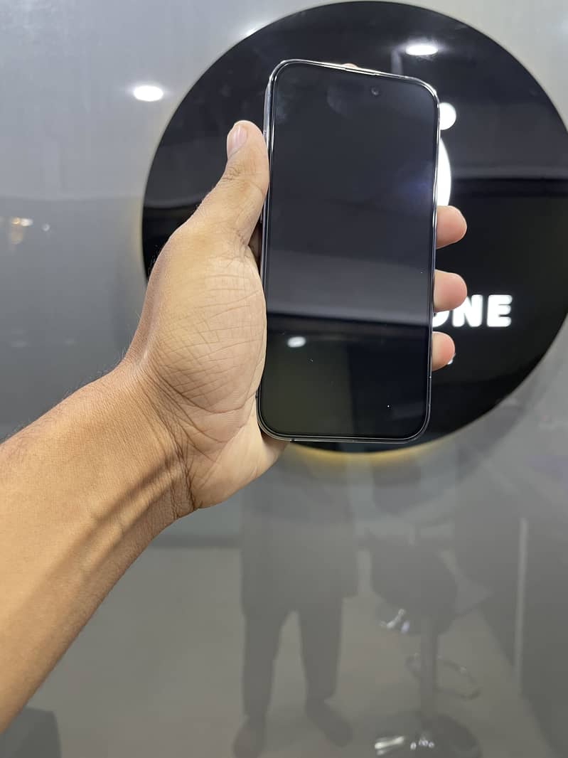 Apple iPhone 14 Pro Max 0