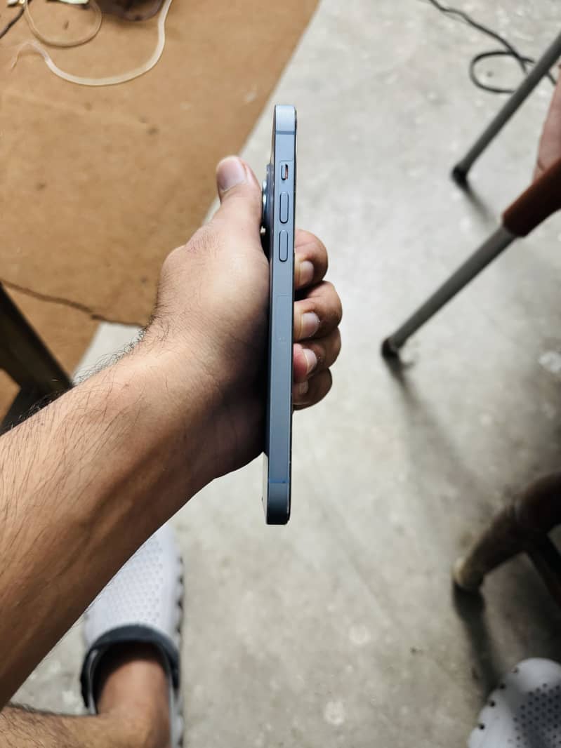 Apple iPhone 14 plus 4