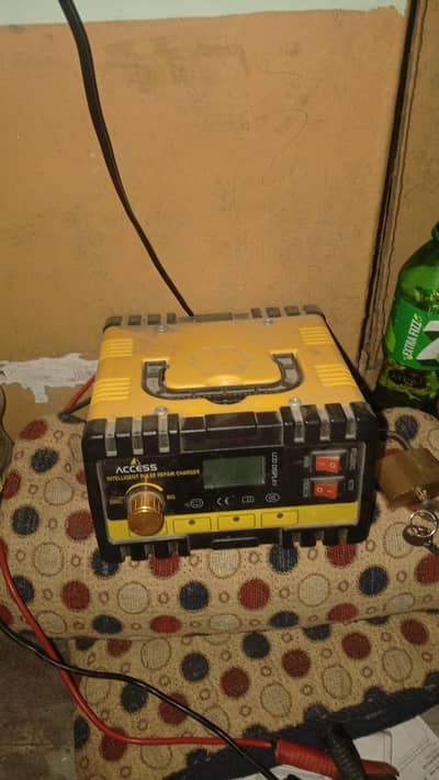 6month use ki hoi hy battery ka Charge Hy price finel 3500
