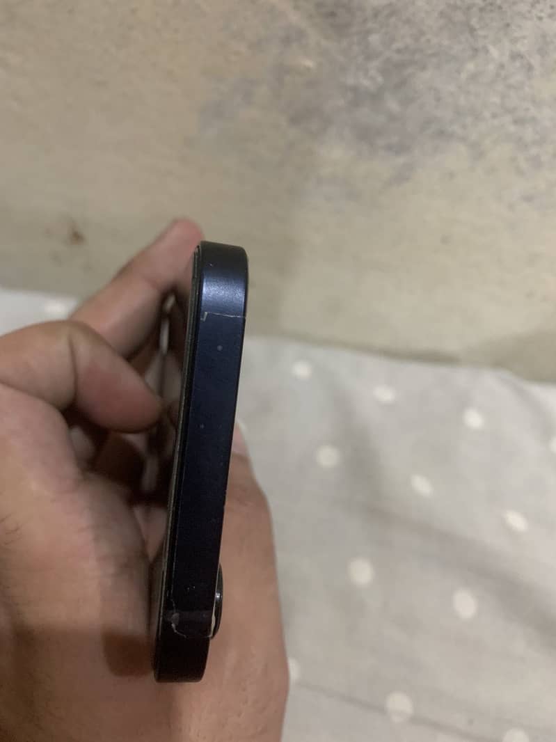Apple iPhone 12 5