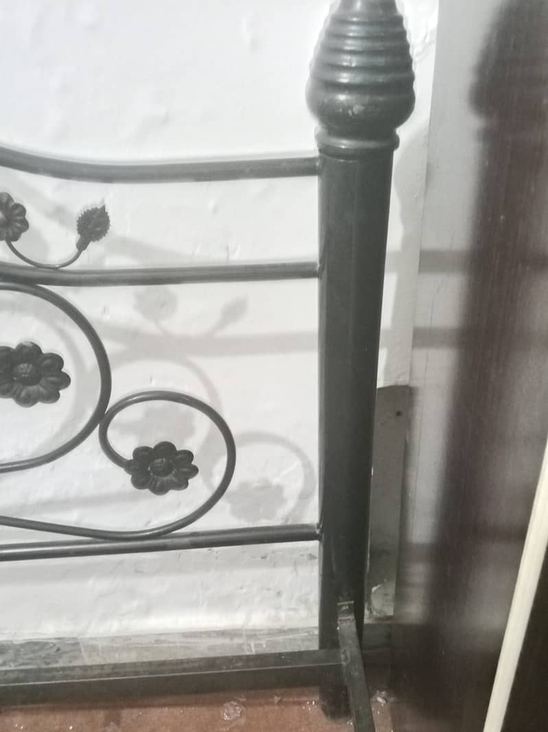 Iron Double Bed 6