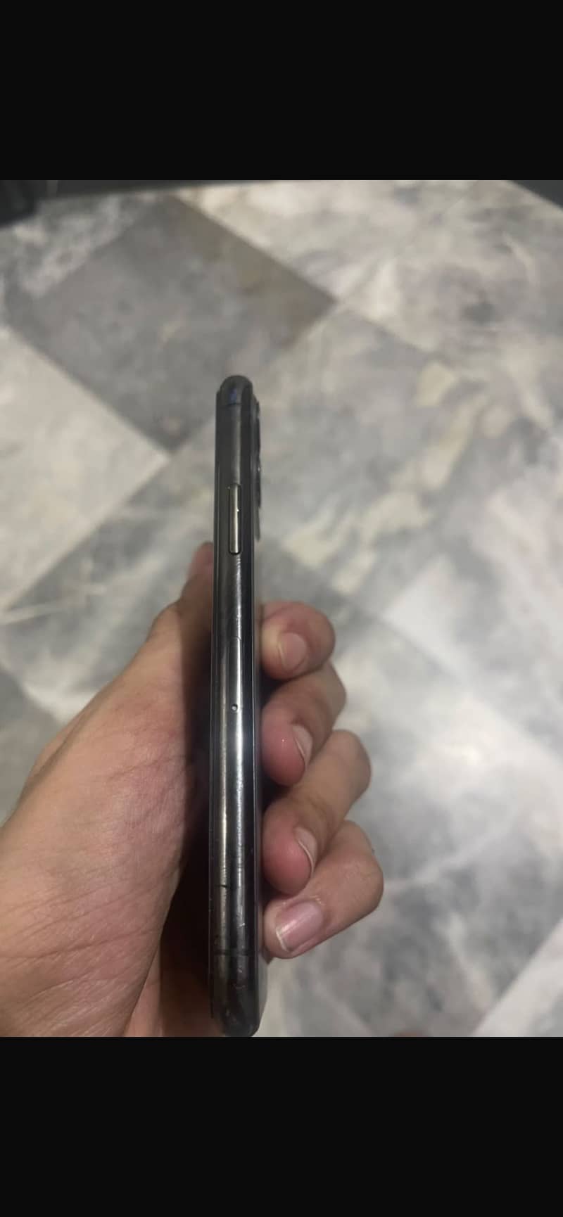 Apple iPhone 11 Pro 4
