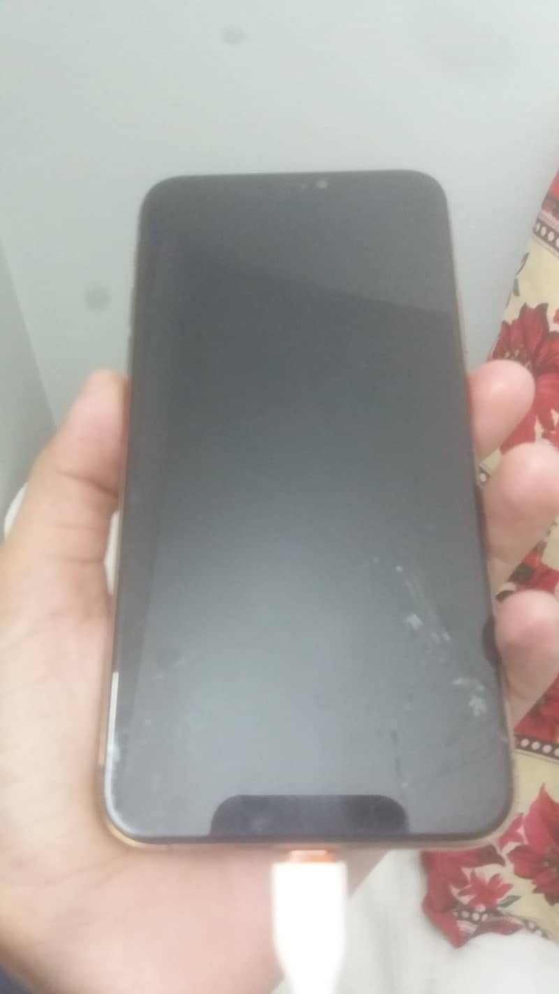 iPhone 11 Pro Max 2