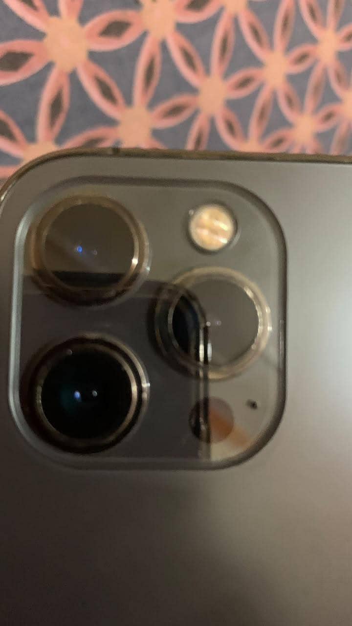 Apple iPhone 12 Pro Max 3