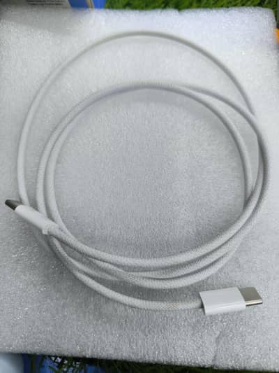 iPhone 17 pro original cable