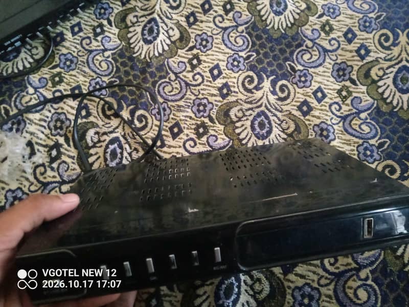 dish and receiver 1