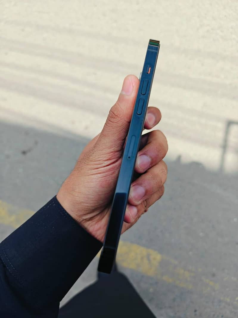 Apple iPhone 14 Pro Max 5