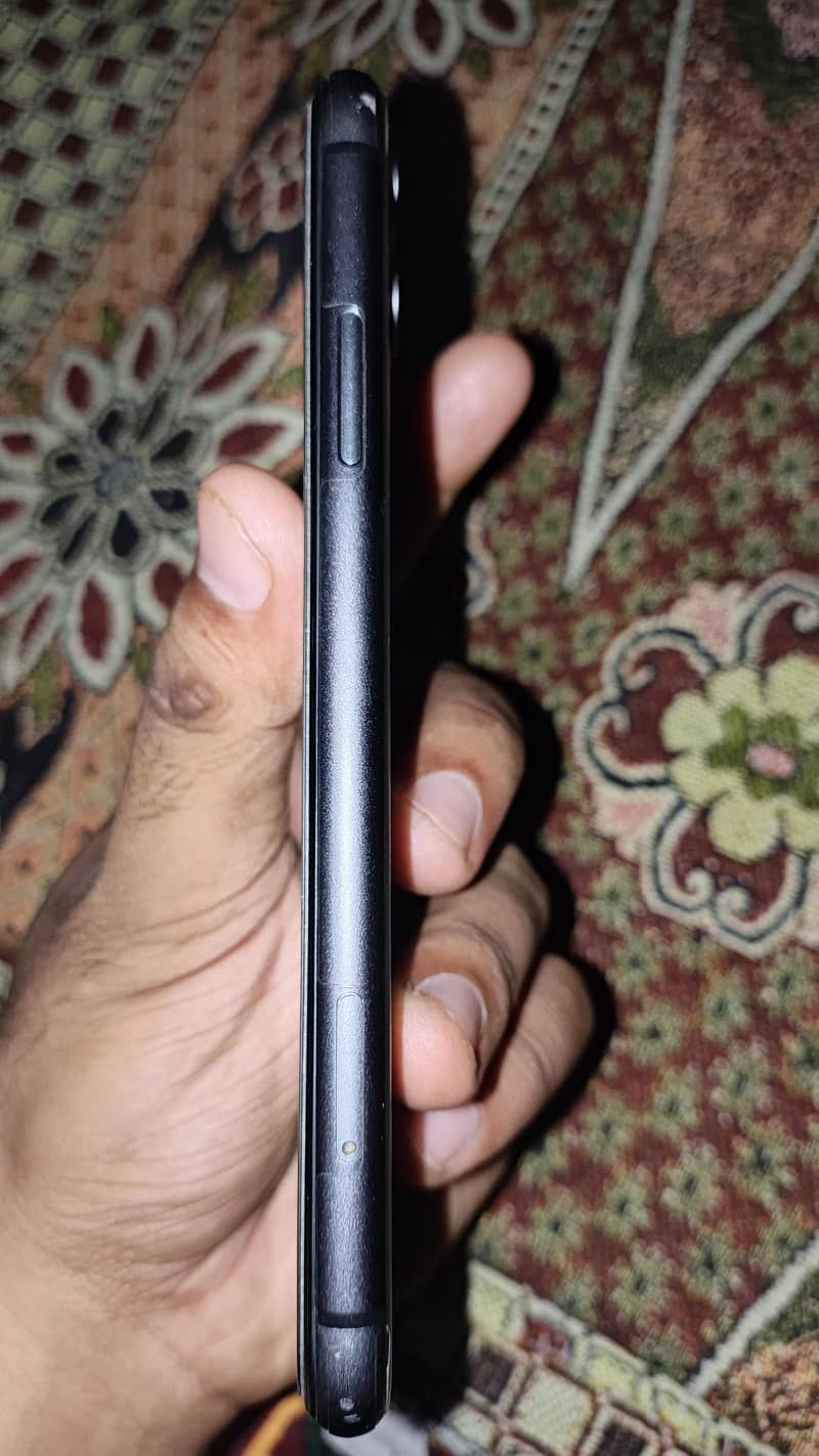 Apple iPhone 11 2