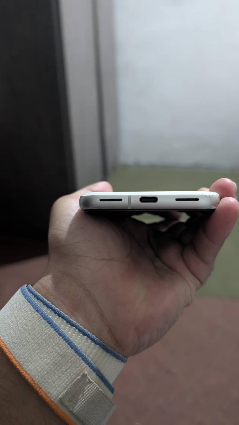 Google Pixel 8a 1