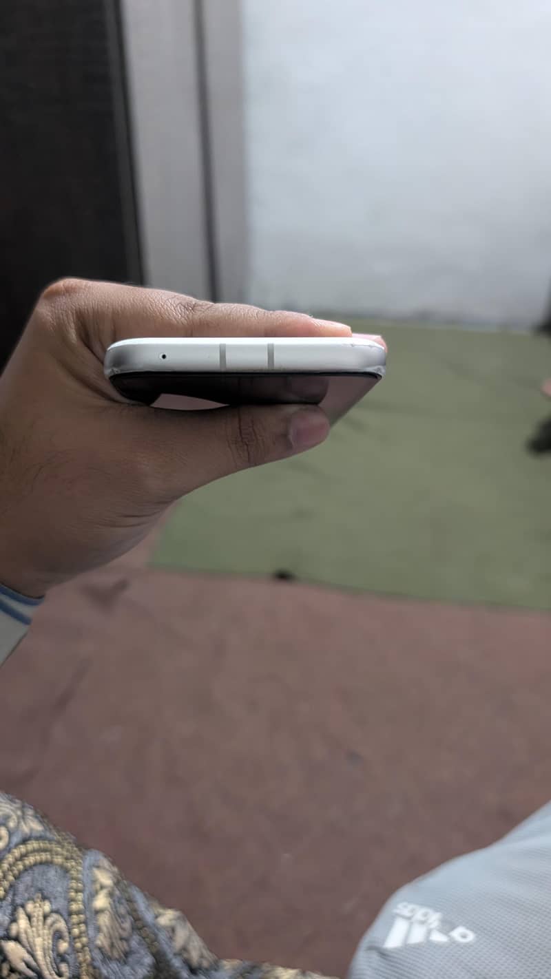 Google Pixel 8a 2