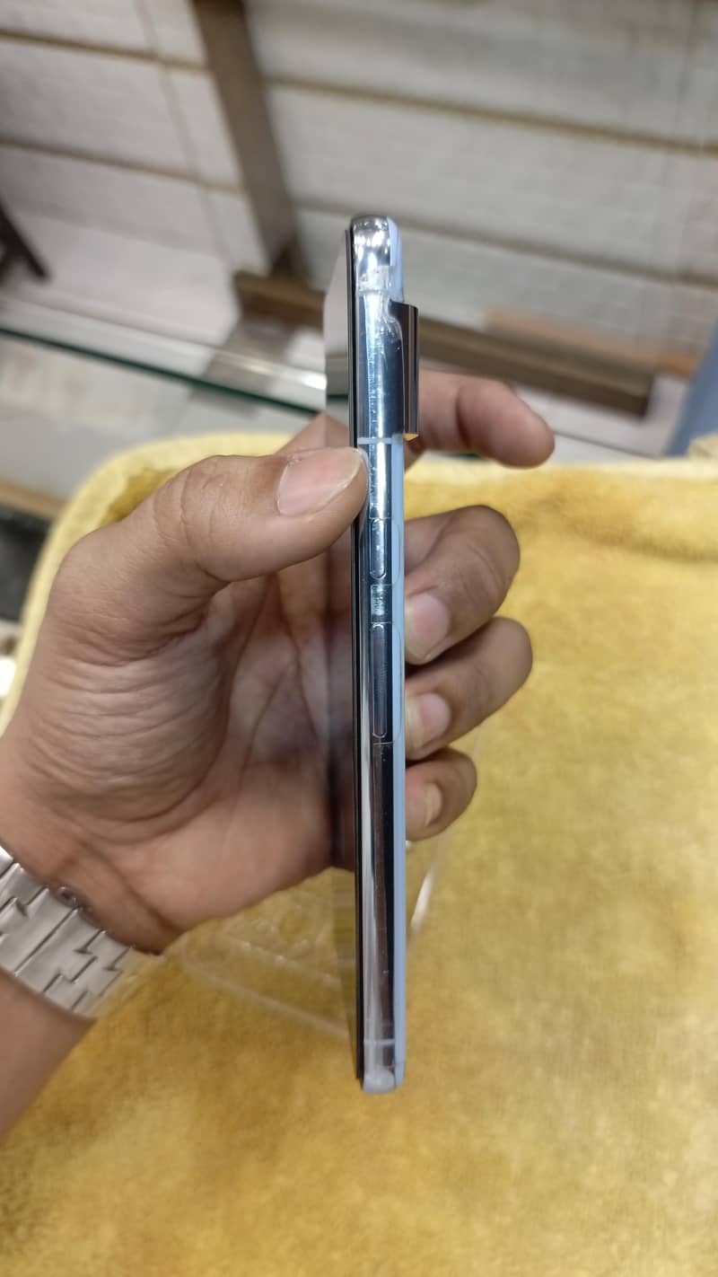 Google Pixel 8 Pro 4
