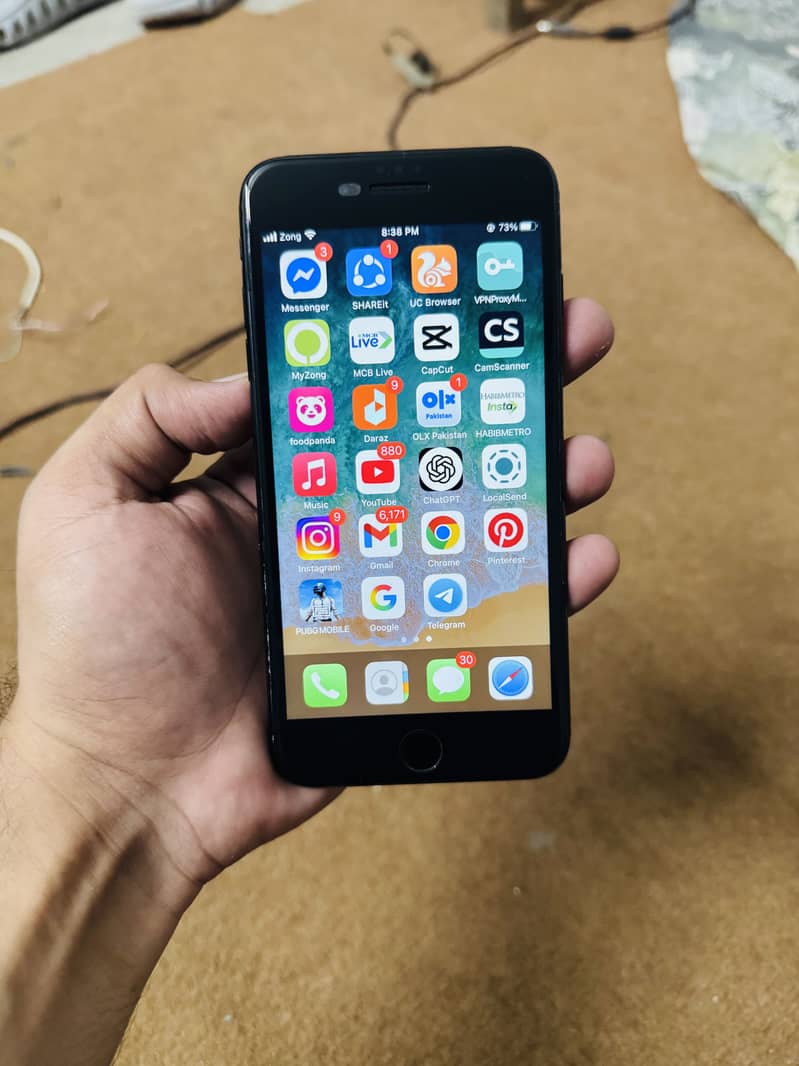 Apple iPhone 7 Plus 8