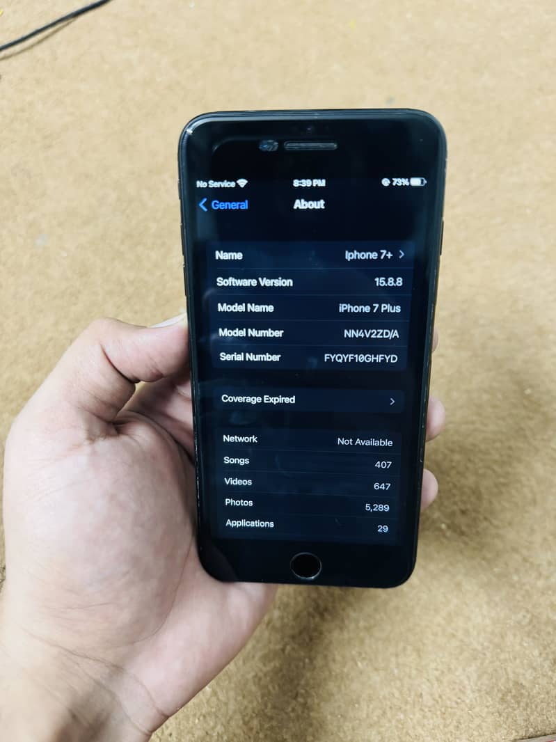 Apple iPhone 7 Plus 9