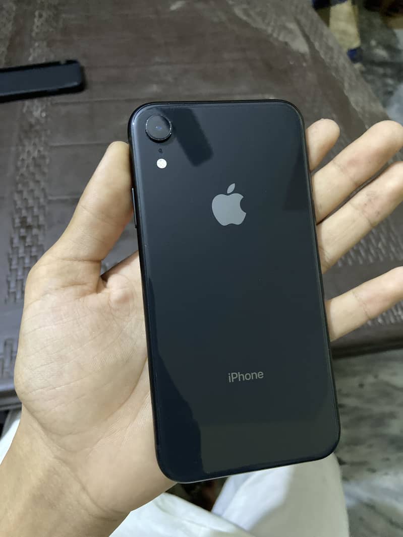 Apple iPhone XR 0