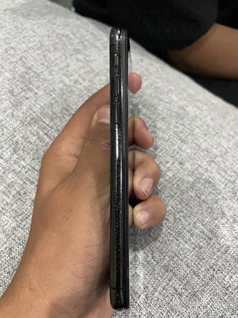 Apple iPhone X 2