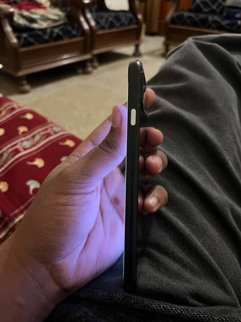 Google Pixel 4 3