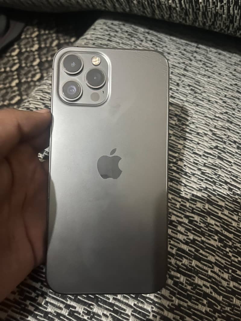 Apple iPhone 12 Pro Max 3