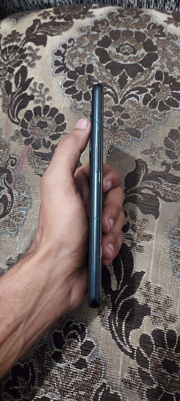 One Plus 10 Pro 1