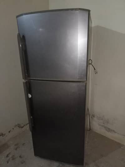Haire HRF-380 used fridge just like new use only 3 month