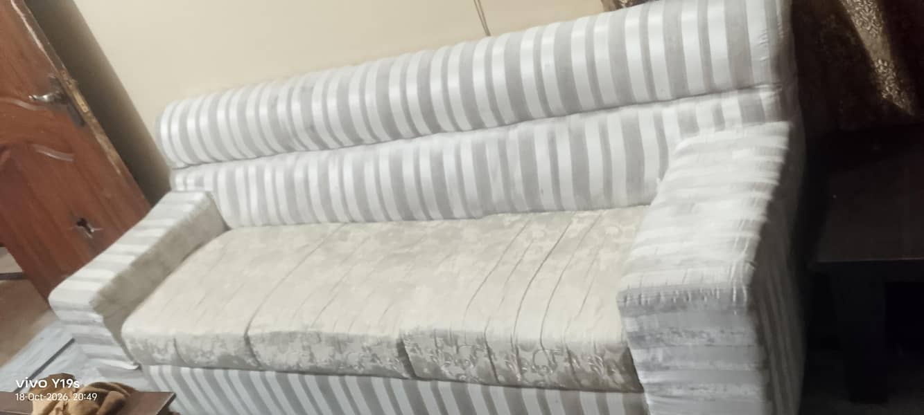 3 seater sofa 1