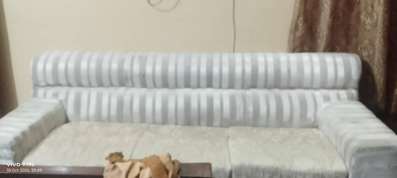 3 seater sofa 2