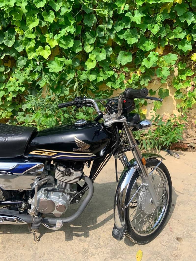 CG 125 0