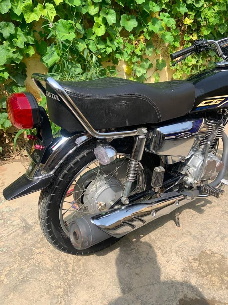 CG 125 4