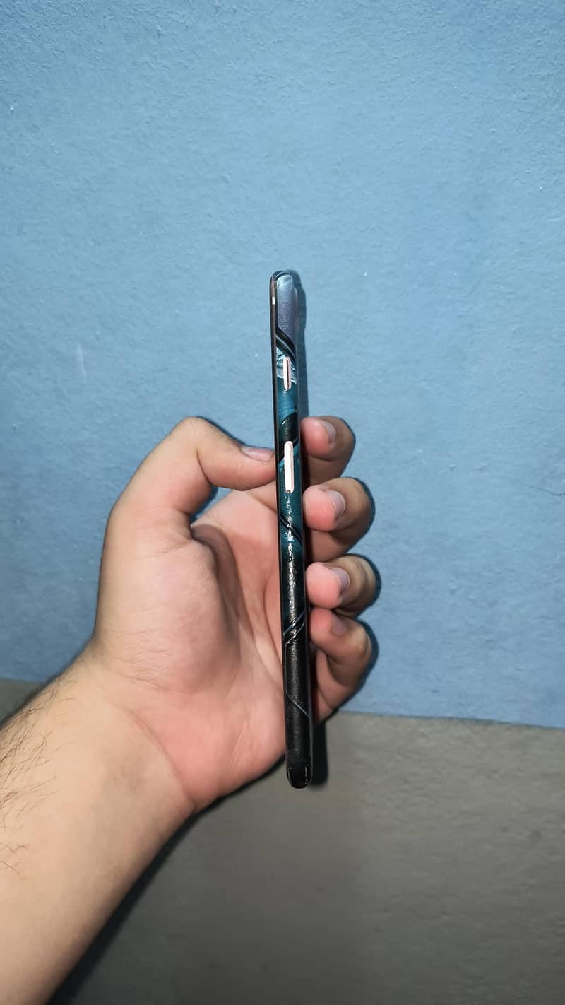 Apple iPhone 7 Plus 0