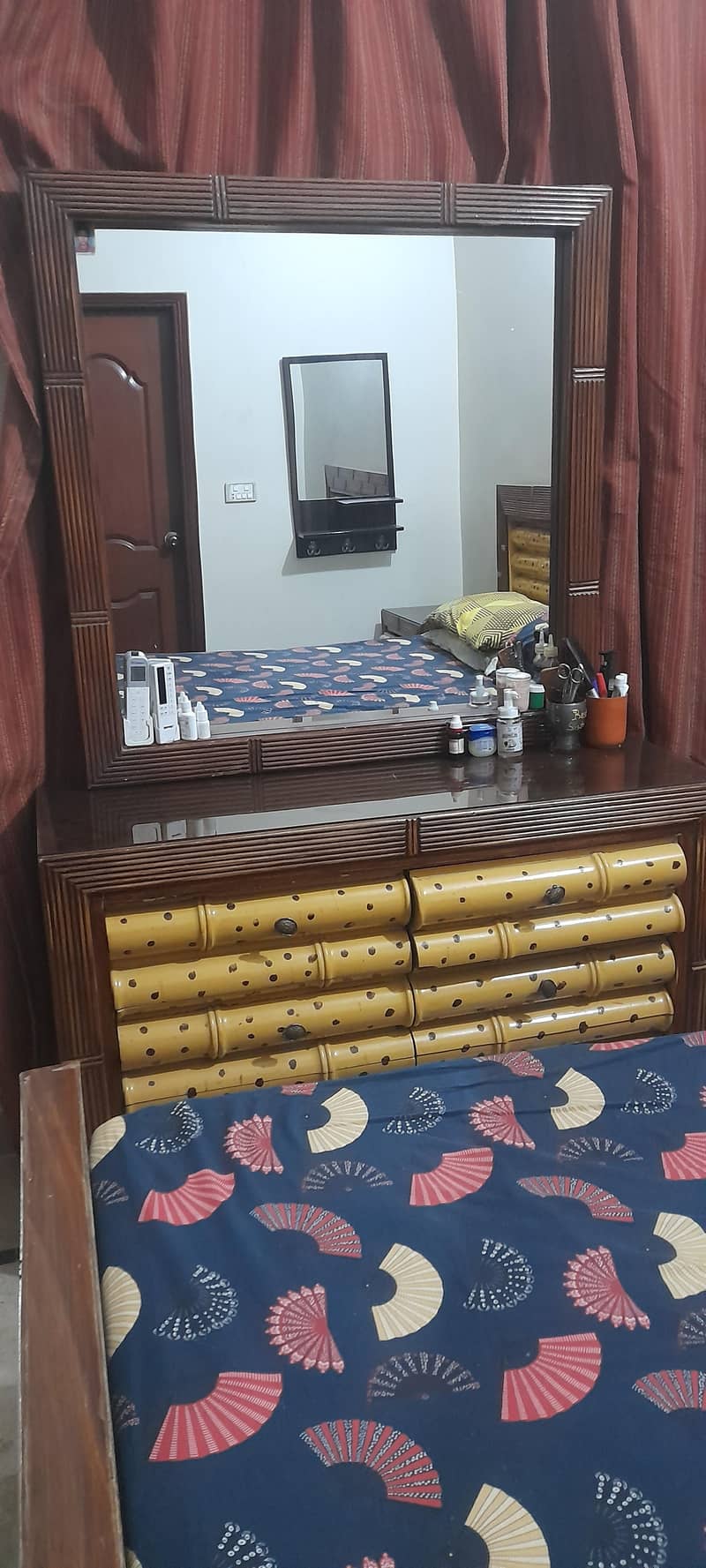 King Size bed and dressing table 1