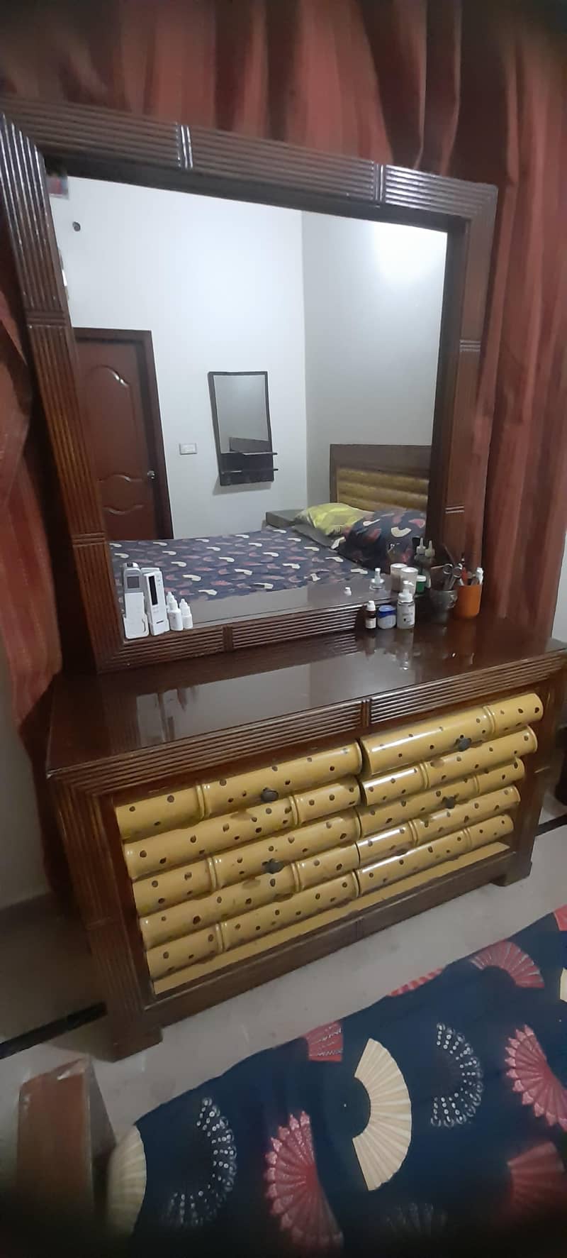 King Size bed and dressing table 2