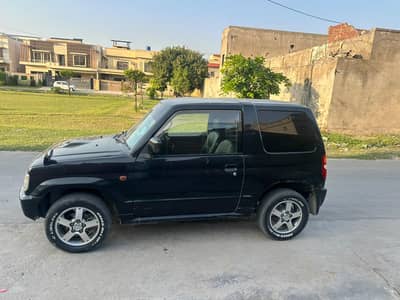 Mitsubishi Pajero Mini 2013