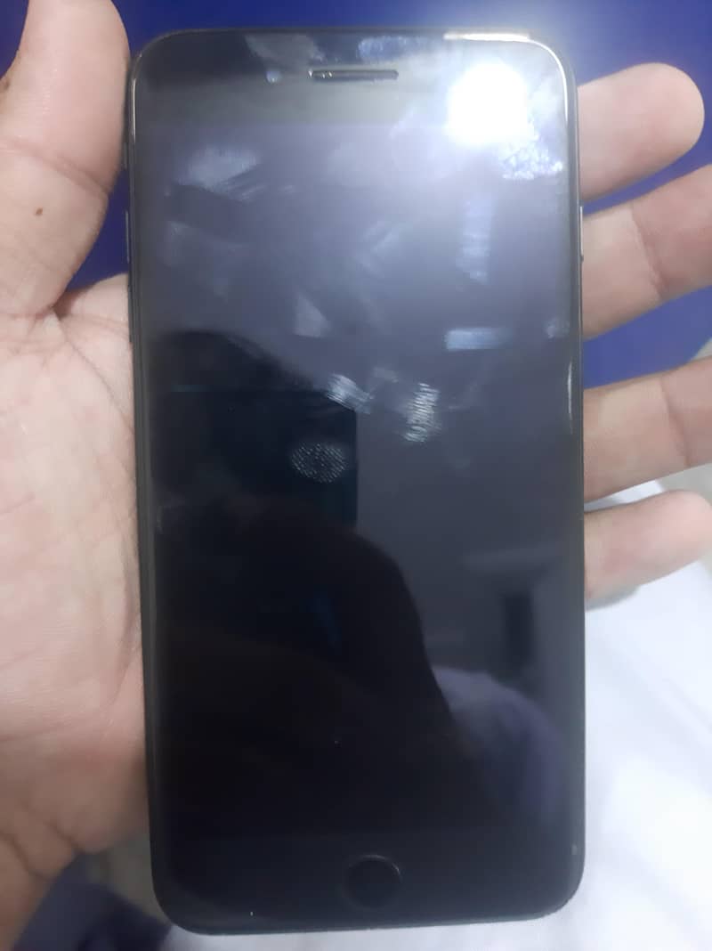 Apple iPhone 7 Plus 0