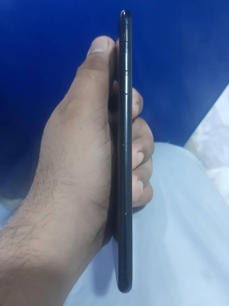 Apple iPhone 7 Plus 5