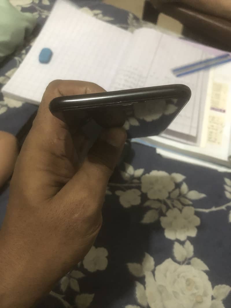 Huawei honor 7c 4